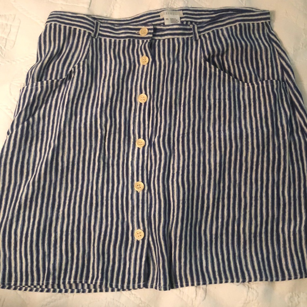 Urban outfitters skirt. Size 10.